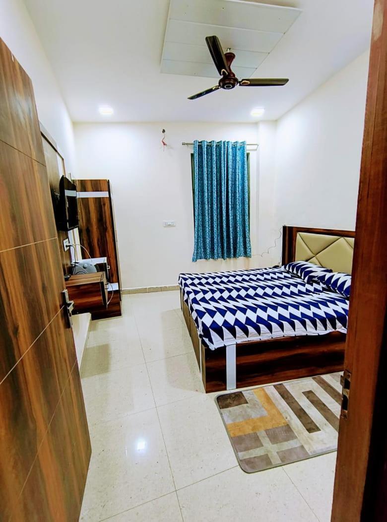 Hotel Dream Taj Family Rooms 200Mtr From Taj Mahal Agra  Exterior photo