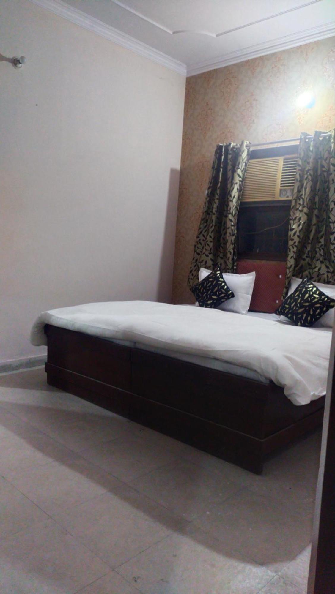 Hotel Dream Taj Family Rooms 200Mtr From Taj Mahal Agra  Exterior photo